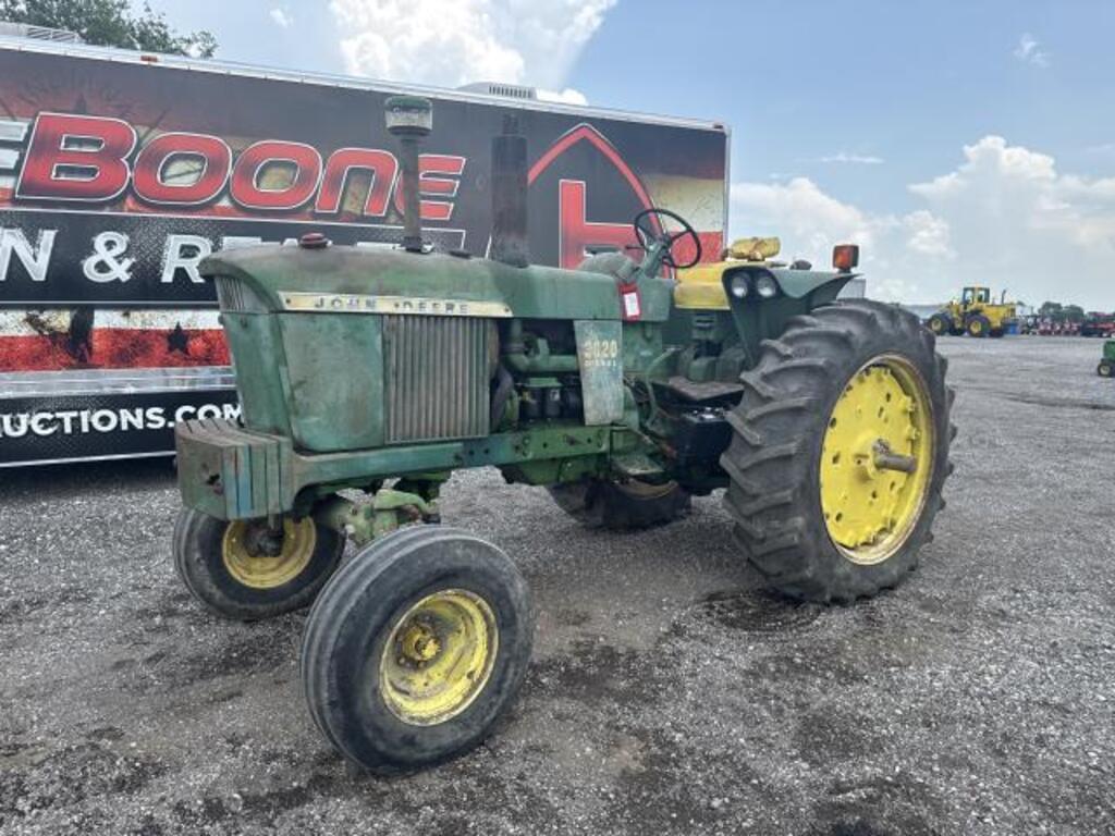 Image of John Deere 3020 Primary image