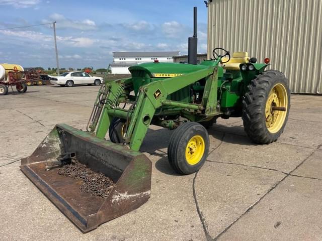 Image of John Deere 3020 equipment image 3