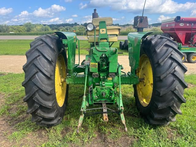 Image of John Deere 3020 equipment image 4