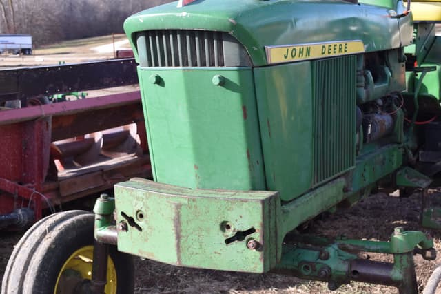 Image of John Deere 3020 equipment image 3