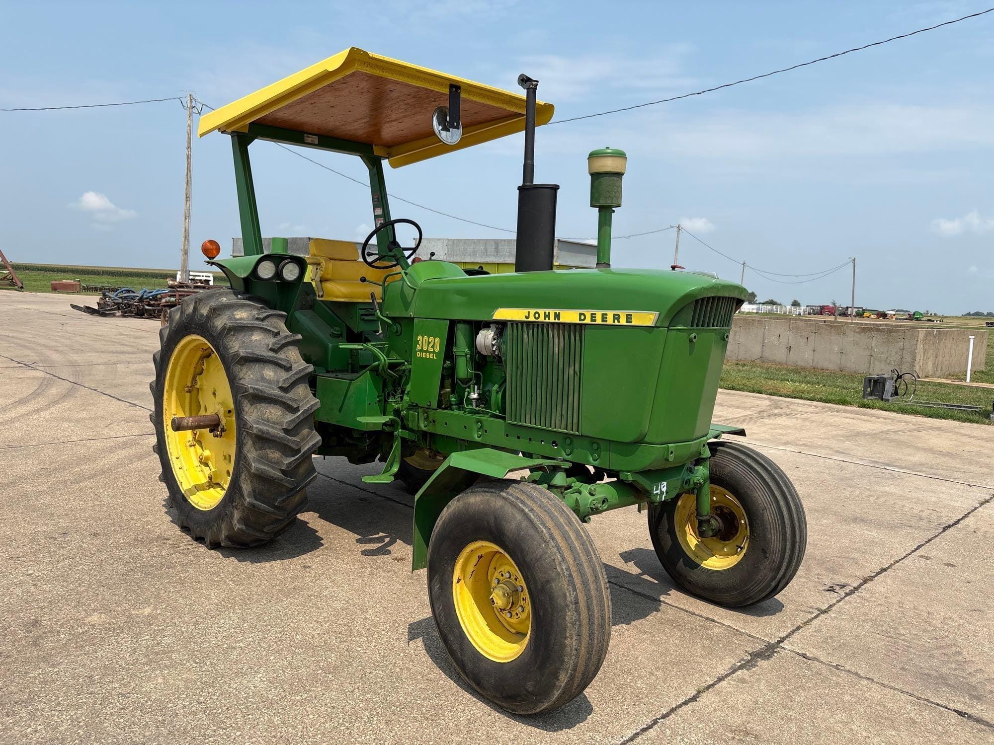 John Deere 3020 Equipment Image0