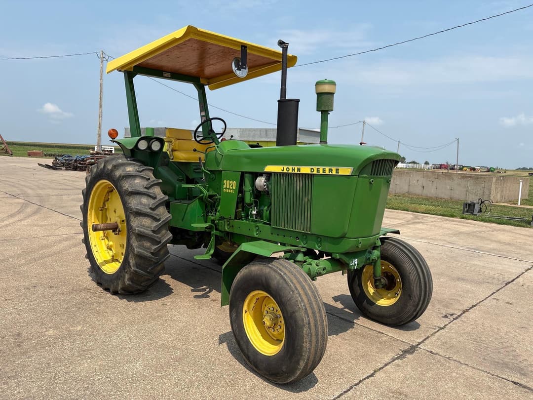 Image of John Deere 3020 Primary image