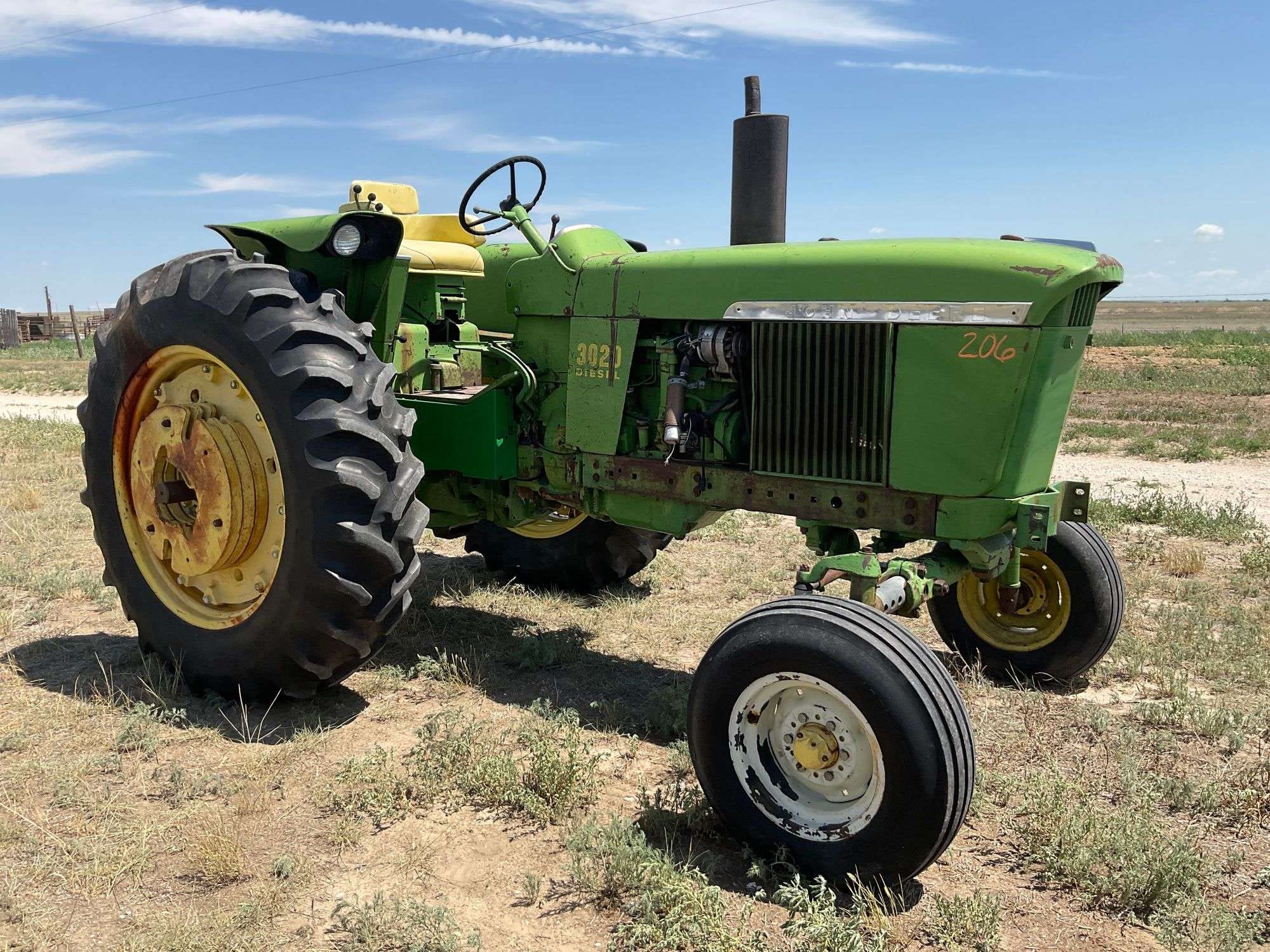 John Deere 3020 Equipment Image0