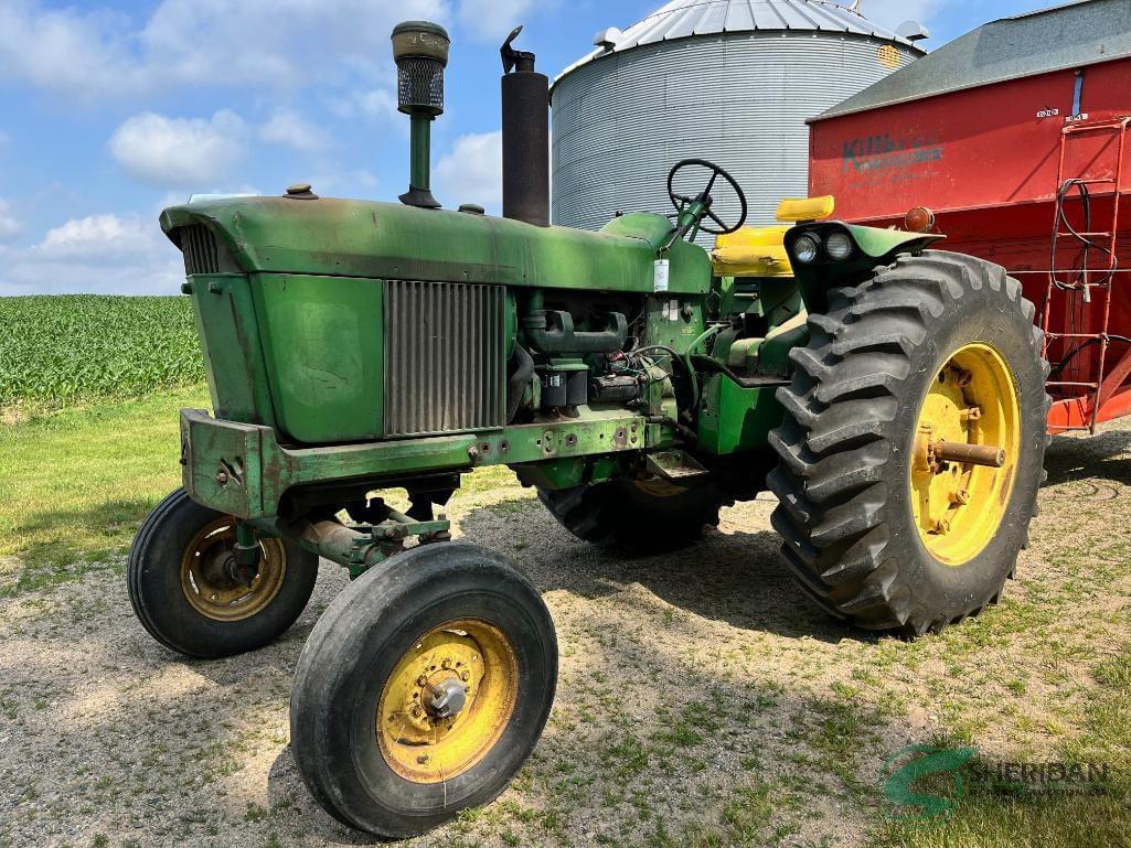 Image of John Deere 3020 Primary image