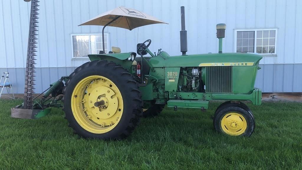 Image of John Deere 3020 Primary image