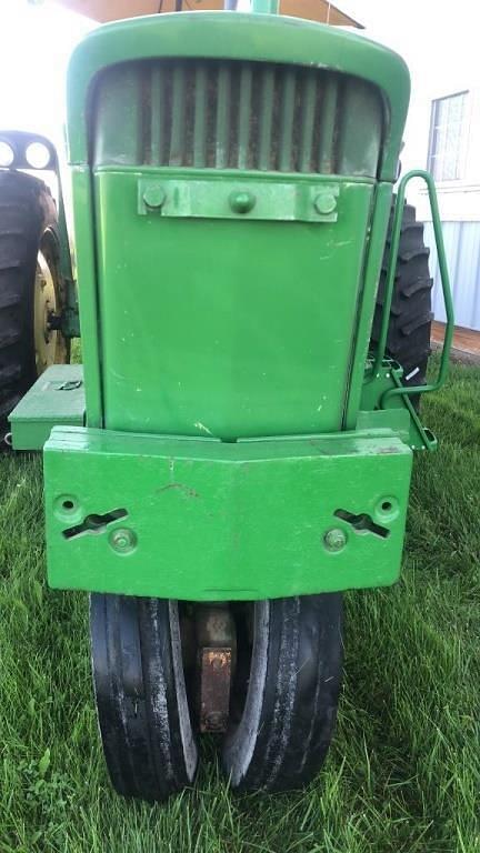 Image of John Deere 3020 equipment image 2