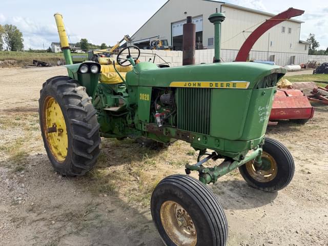 Image of John Deere 3020 equipment image 2