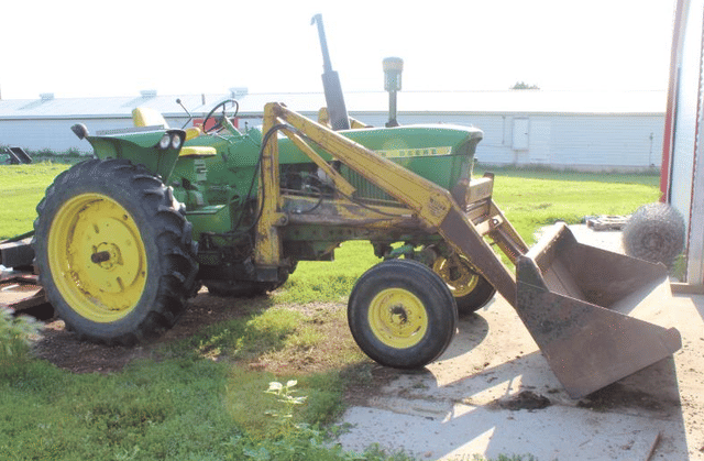 Image of John Deere 3020 equipment image 3