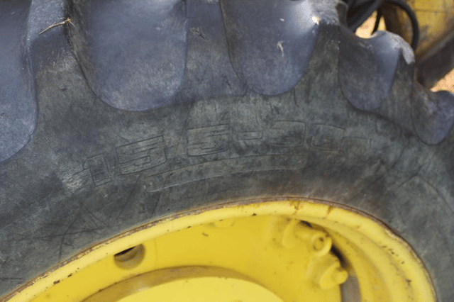 Image of John Deere 3020 equipment image 4