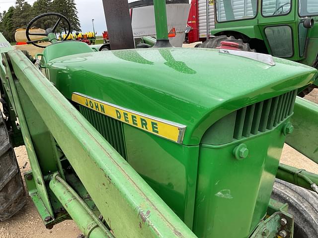 Image of John Deere 3020 equipment image 3