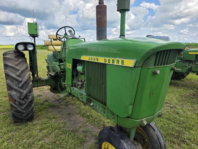 Image of John Deere 3020 equipment image 2