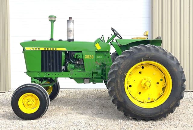 Image of John Deere 3020 equipment image 3
