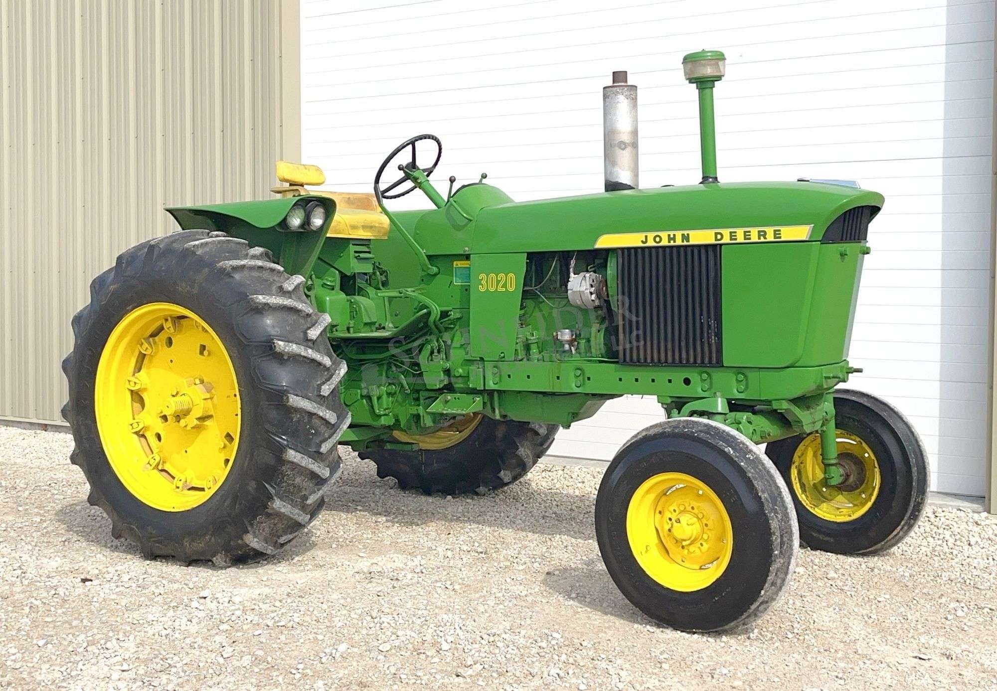 John Deere 3020 Equipment Image0