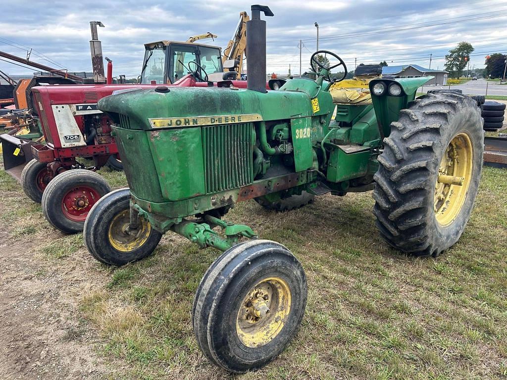 Image of John Deere 3020 Primary image