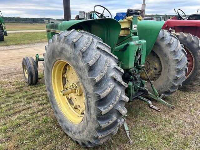 Image of John Deere 3020 equipment image 3