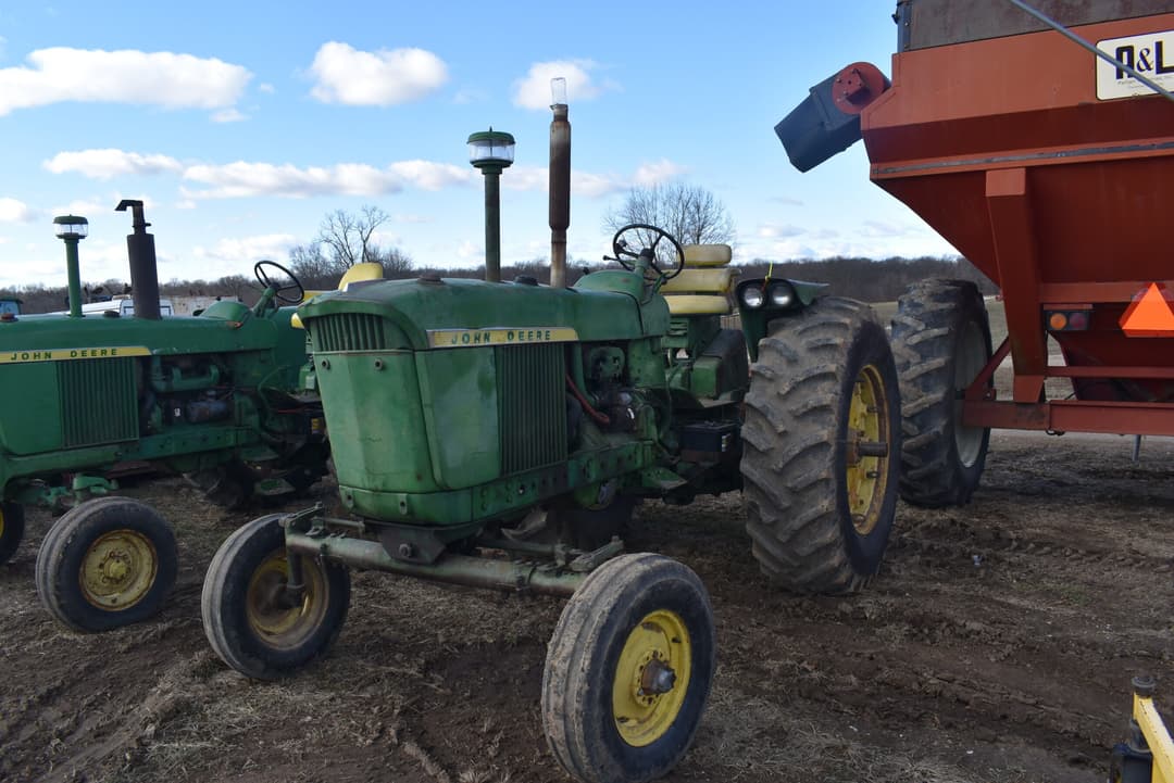 Image of John Deere 3020 Primary image