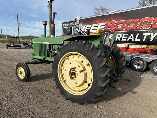 Image of John Deere 3020 equipment image 1