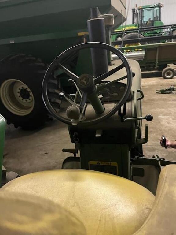 Image of John Deere 3020 equipment image 2