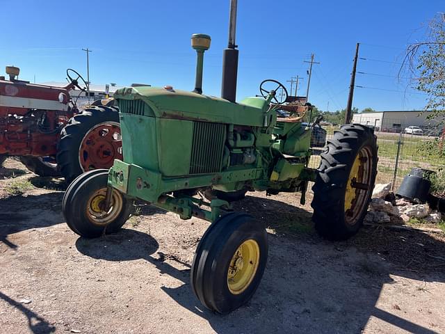 Image of John Deere 3020 equipment image 1