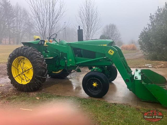 Image of John Deere 3020 equipment image 1