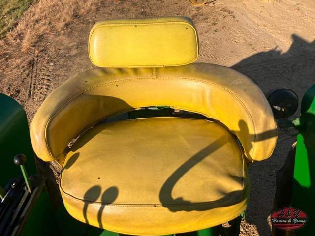 Image of John Deere 3020 equipment image 4
