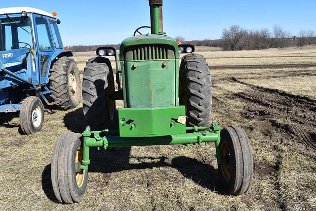 Image of John Deere 3020 equipment image 3