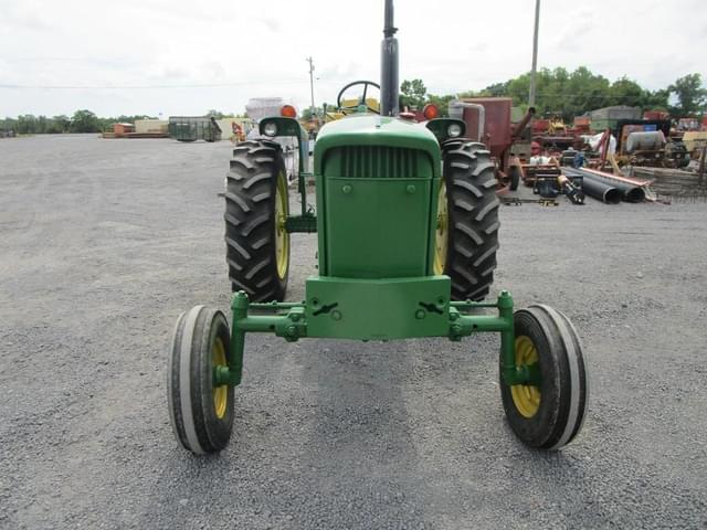Image of John Deere 3020 equipment image 2