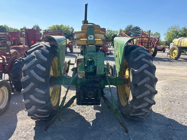 Image of John Deere 3020 equipment image 4