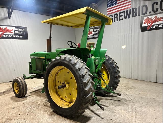 Image of John Deere 3020 equipment image 2