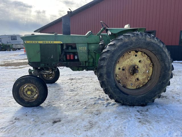 Image of John Deere 3020 equipment image 1