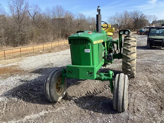 Image of John Deere 3020 equipment image 3