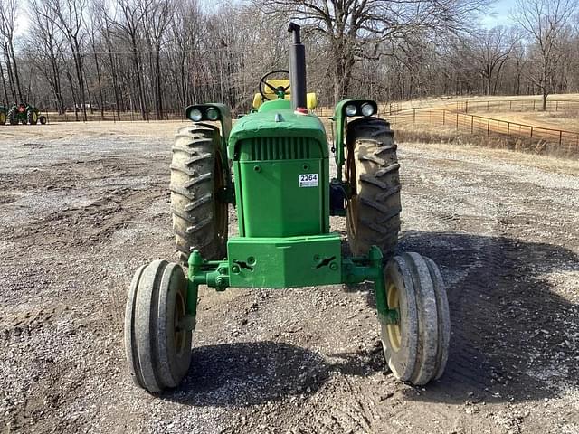 Image of John Deere 3020 equipment image 2