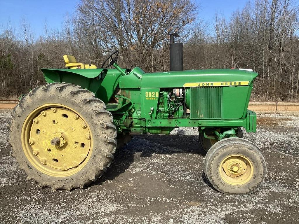 Image of John Deere 3020 Primary image