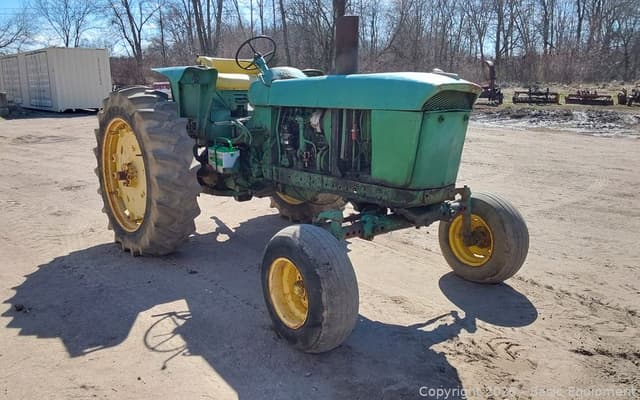 Image of John Deere 3020 equipment image 3