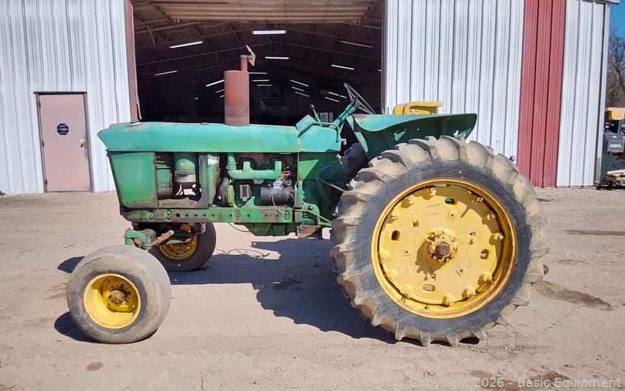 Image of John Deere 3020 Primary image