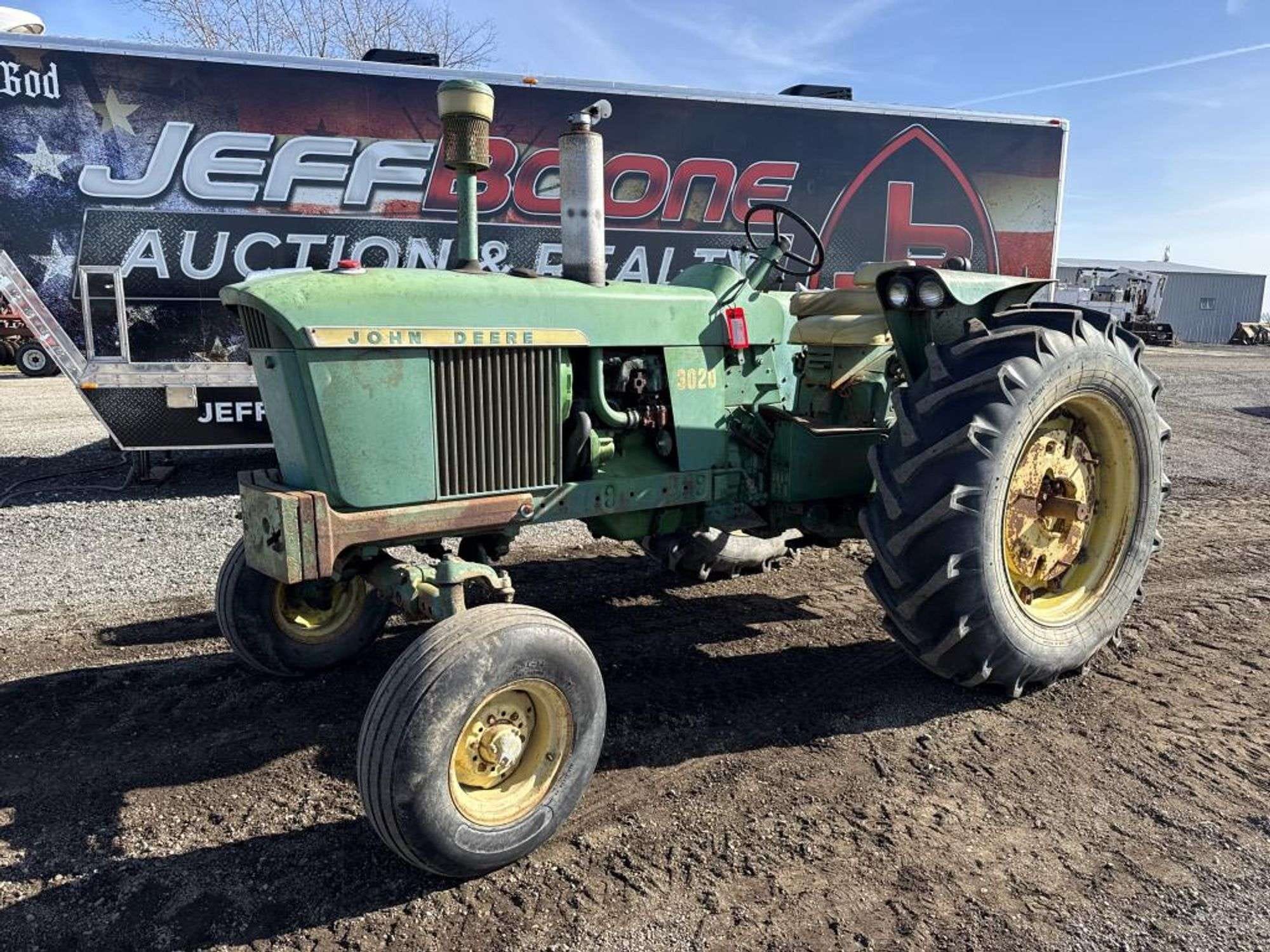 John Deere 3020 Equipment Image0