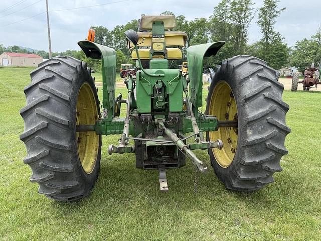 Image of John Deere 3020 equipment image 4
