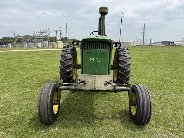 Image of John Deere 3020 equipment image 1