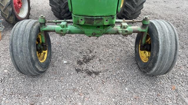 Image of John Deere 3020 equipment image 3