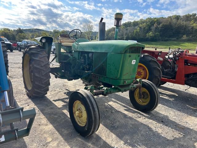 Image of John Deere 3020 equipment image 1