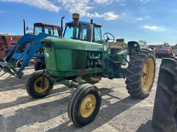 Main image John Deere 3020