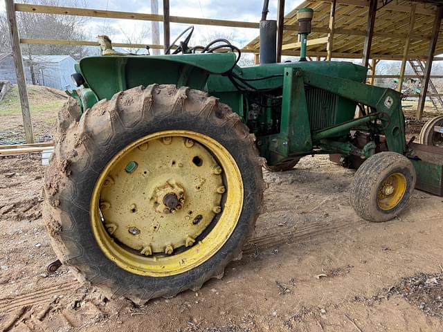 Image of John Deere 3020 equipment image 3