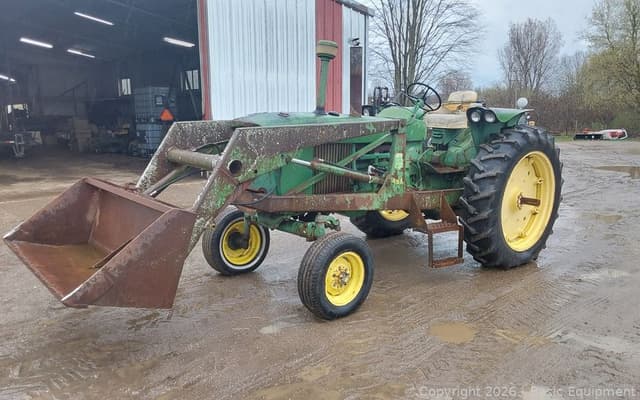 Image of John Deere 3020 equipment image 1