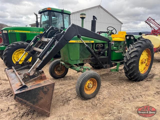 Image of John Deere 3020 equipment image 2