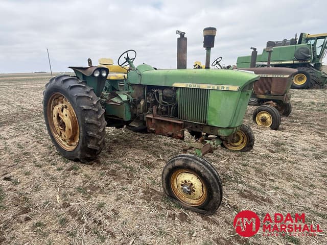 Image of John Deere 3020 equipment image 3