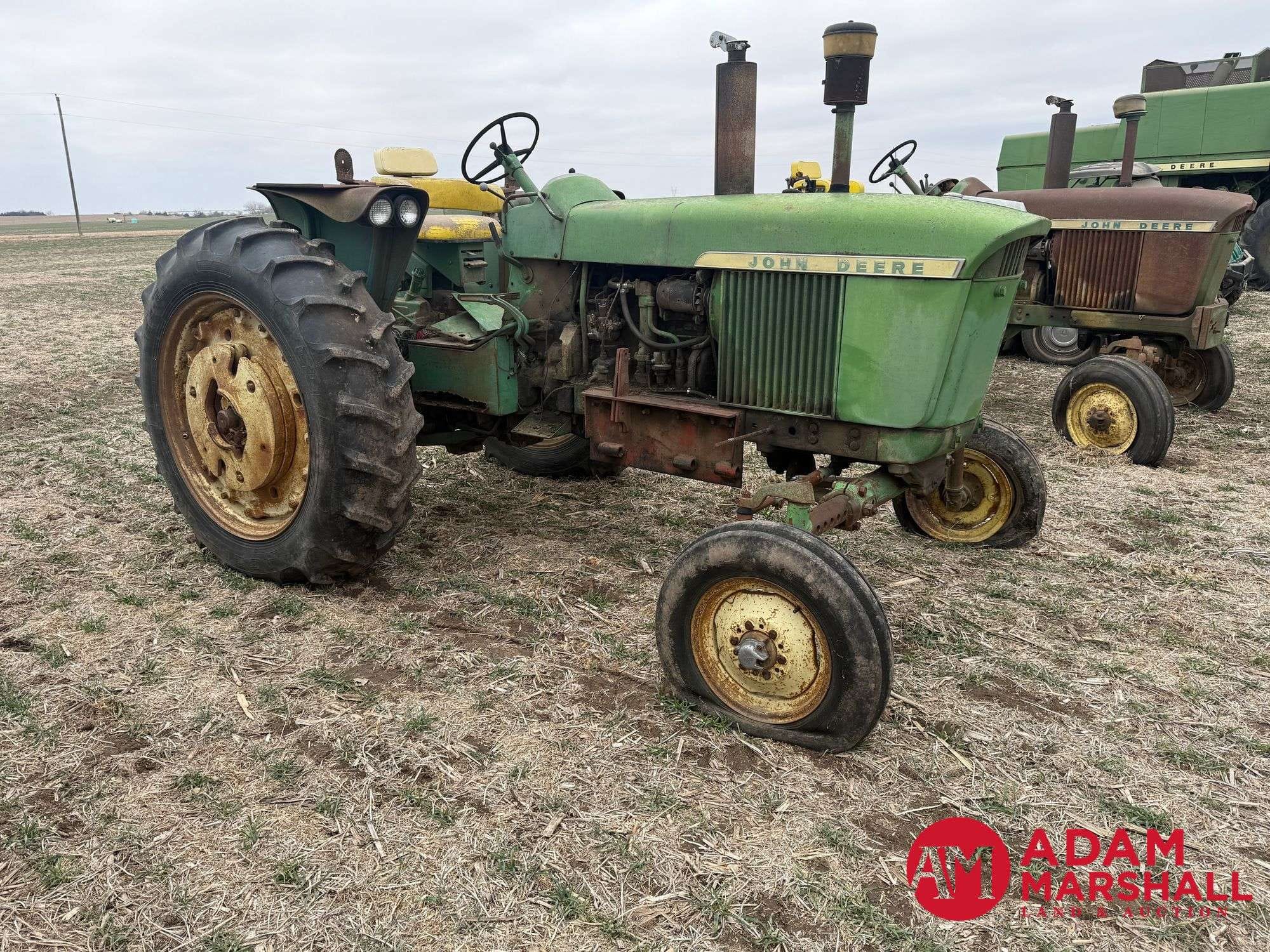 John Deere 3020 Equipment Image0