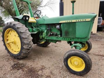 Main image John Deere 3020
