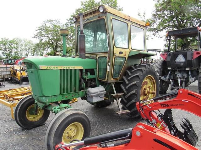 Image of John Deere 3020 equipment image 1