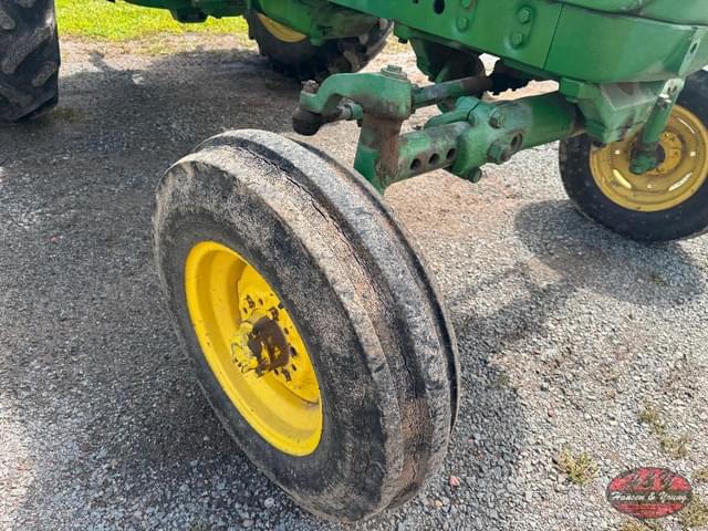Image of John Deere 3020 equipment image 2