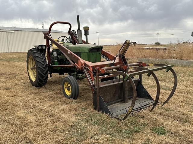 Image of John Deere 3020 equipment image 1